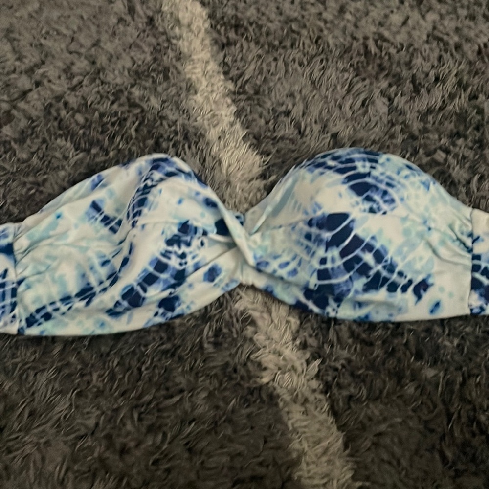 Victoria’s Secret Knockout Bandeau 34D